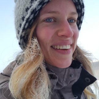Sofia med mössan Knut